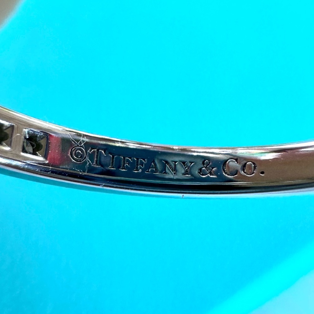 🌞SOLD🌞$3000++ Tiffany & Co. Platinum Channel Set Diamond Half Circle 2mm Band - Picture 3 of 5